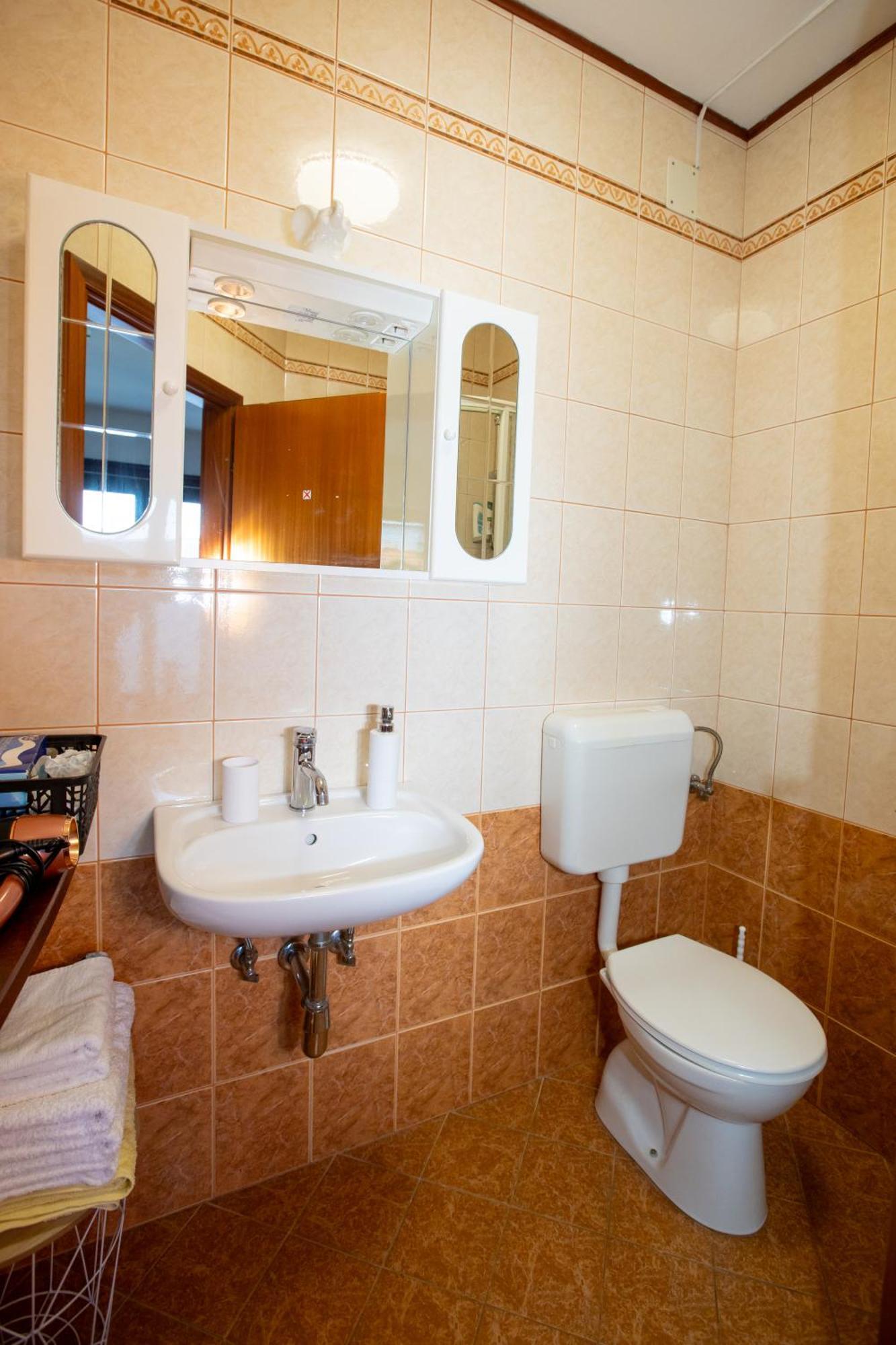 Guesthouse Sanabor ポストイナ エクステリア 写真